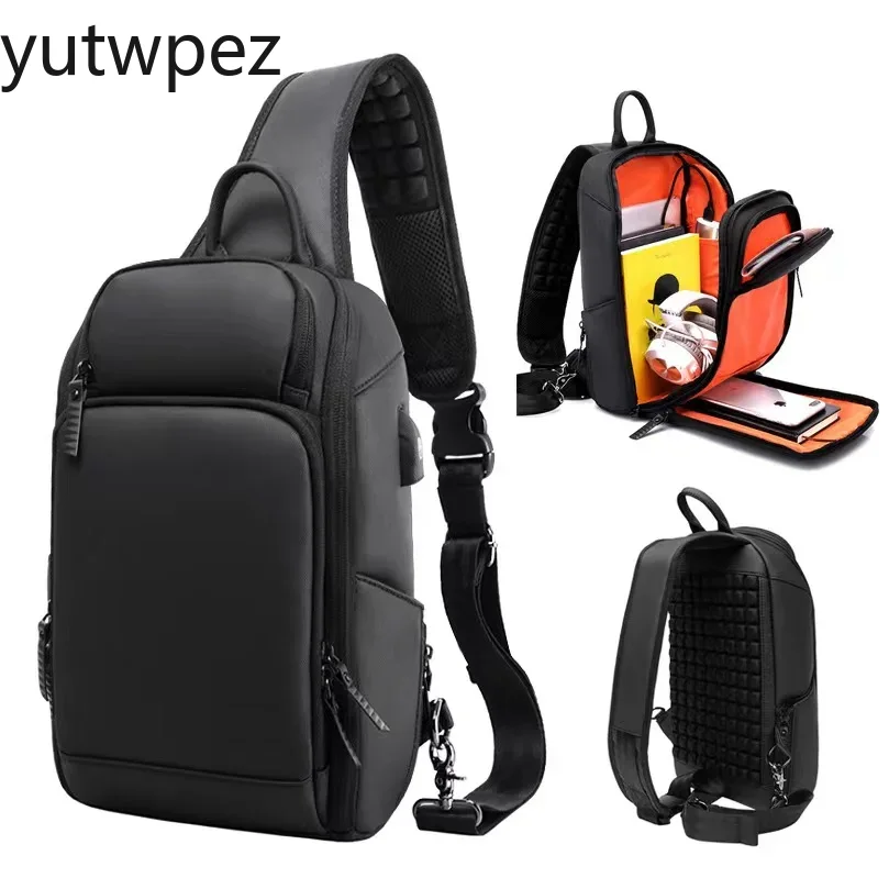 Hiking Backpack Waterproof - กระเป๋าคาดอกสำหรับกีฬากลางแจ้ง เดินป่า วิ่ง พร้อมช่องชาร์จ USB กระเป๋าสะพายข้างกันน้ำสำหรับผู้ชาย